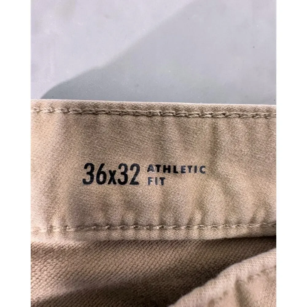 Banana Republic Traveler Jeans Mens 36x32 Beige Athletic Fit Stretch Pants